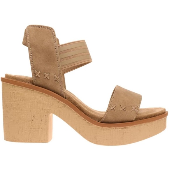 Pierre Dumas Platform Chunky Heeled Sandal - Picture 2 of 4